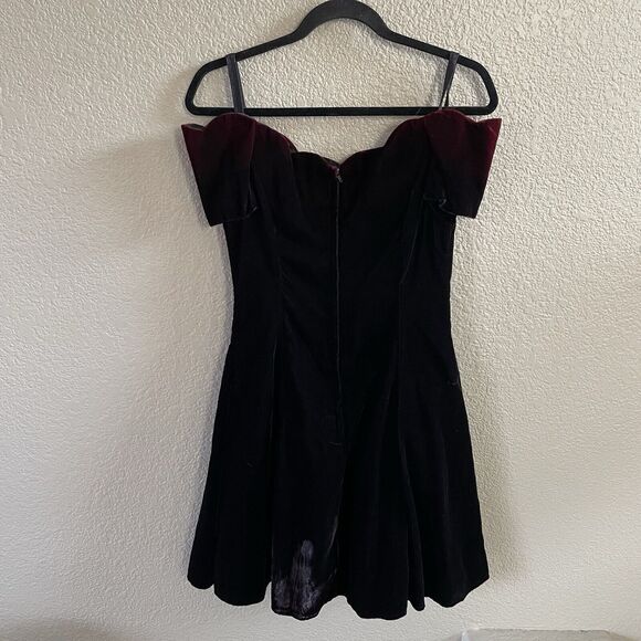 Vintage Roberta Dress 7/8 Burgundy Scallop Off Shoulder Whimsigoth Velvet 80s - Picture 2 of 9